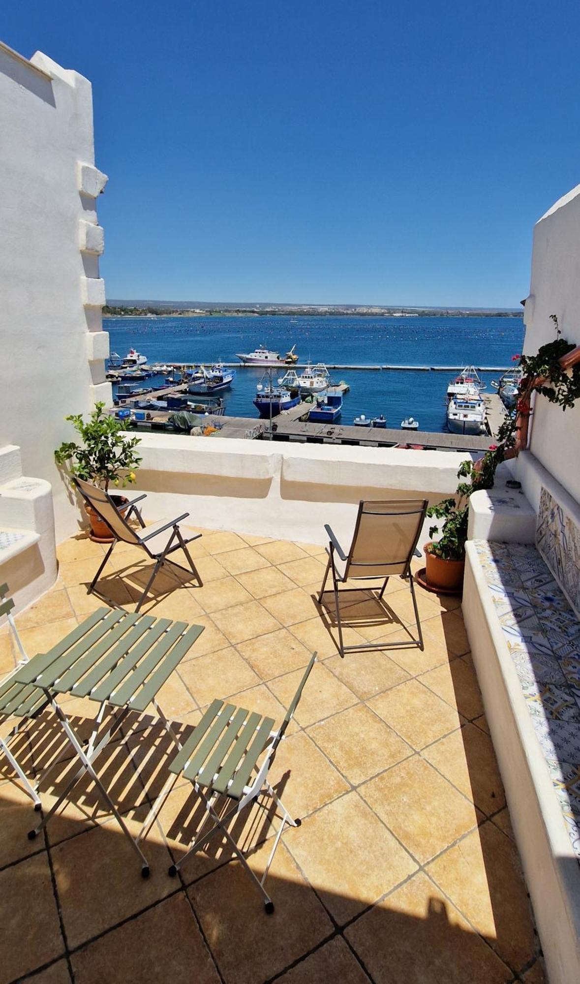 Il Palazzino Apartment ตารันโต ภายนอก รูปภาพ